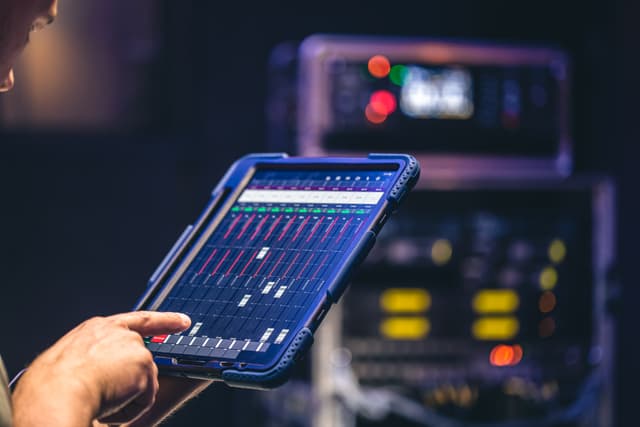 Zalingo Synthetic Manufacturing — Predictive Maintenance & Downtime RC Dataset on Opendatabay data marketplace