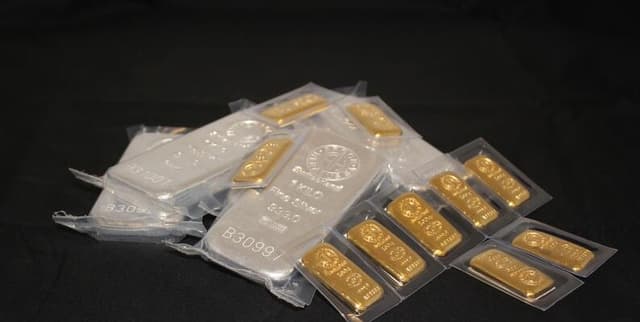 US Market Gold and Silver History Dataset on Opendatabay data marketplace