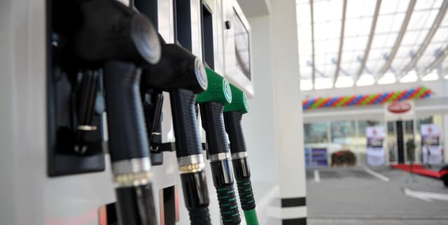 RON Diesel and Gasoline Price History Dataset on Opendatabay data marketplace