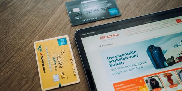 E-commerce Transaction History UK Dataset on Opendatabay data marketplace