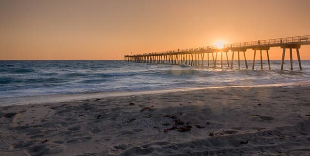 Global Historical Sea Level Measurements Dataset on Opendatabay data marketplace