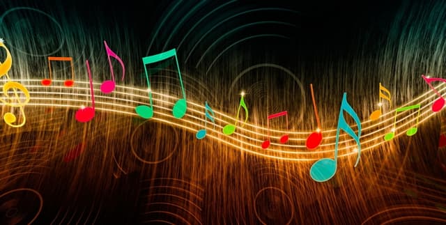 Music Track Classification Dataset Dataset on Opendatabay data marketplace