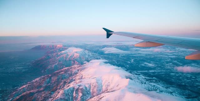 Metro City Flight Booking Dataset Dataset on Opendatabay data marketplace