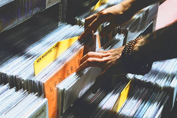 US Chart Hits 1950-2019 with Lyrics Dataset on Opendatabay data marketplace