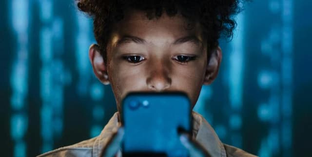 Social Media User Online Time Analysis Dataset on Opendatabay data marketplace