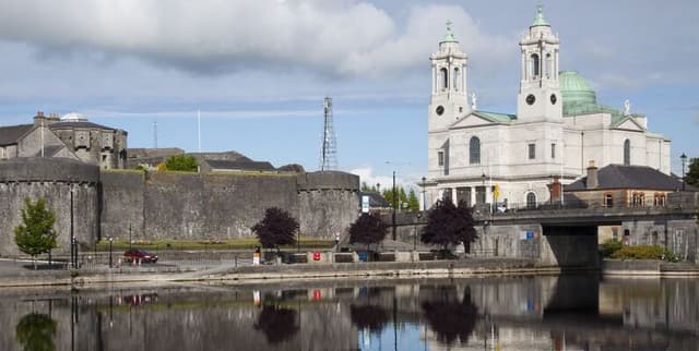 Quarter-Century Irish Times News Dataset on Opendatabay data marketplace