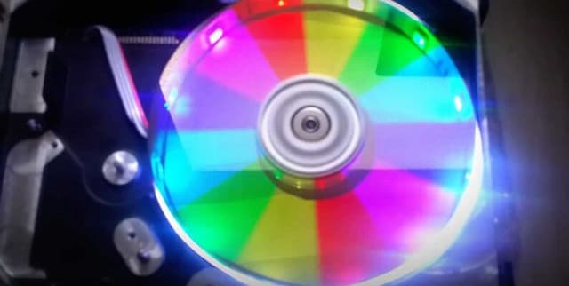 SSD and HDD Comparative Metrics Dataset on Opendatabay data marketplace