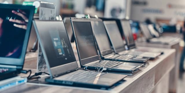 Amazon Laptop Product Listings Dataset on Opendatabay data marketplace