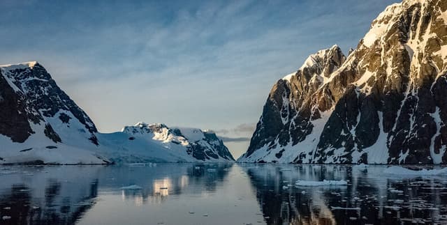 Satellite-Derived Antarctic Ice Sheet Data Dataset on Opendatabay data marketplace