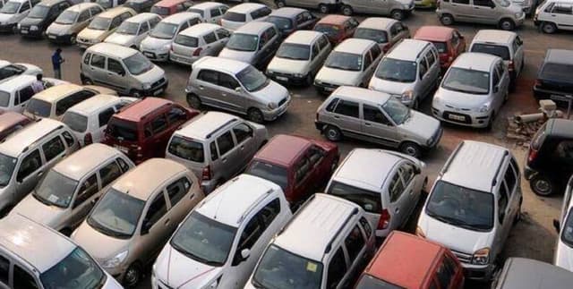 Automotive Resale Value Predictor Data Dataset on Opendatabay data marketplace