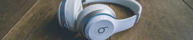 Spotify Song Characteristics Dataset Dataset on Opendatabay data marketplace