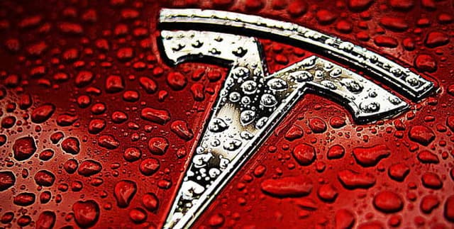 Tesla Road Safety Incidents Dataset on Opendatabay data marketplace