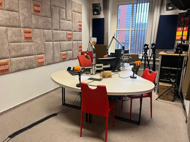 Russian Radio talk shows Dataset on Opendatabay data marketplace