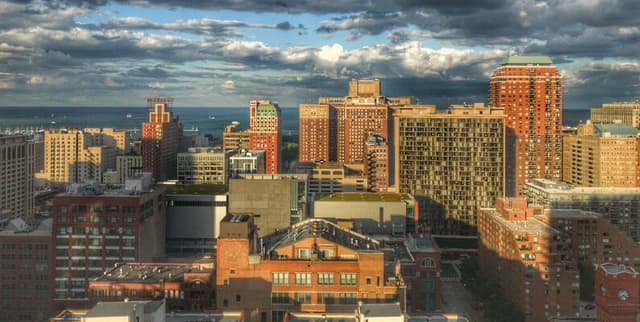 Multi-Continental Airport Climate Data Dataset on Opendatabay data marketplace